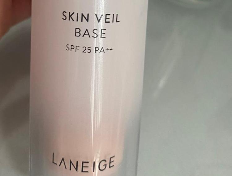 紫色隔离霜适合什么皮肤用