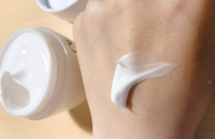 面霜是白天用的还是晚上用的