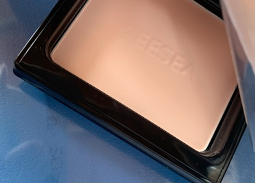 粉饼里面有滑石粉对皮肤有伤害吗