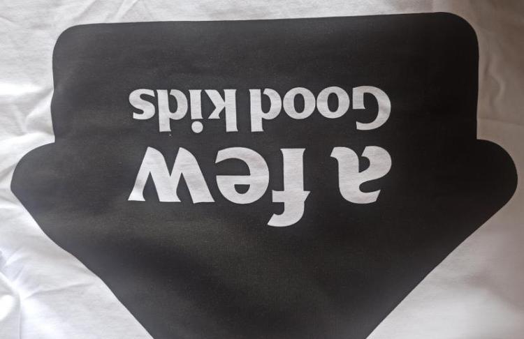 衣服印花脱胶了怎么处理