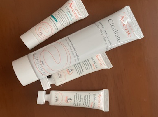 雅漾大白霜和0号霜的区别