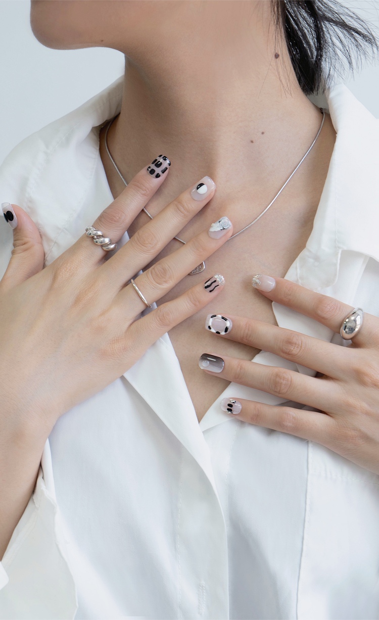 ins美甲秋冬，秋冬美甲ins推荐