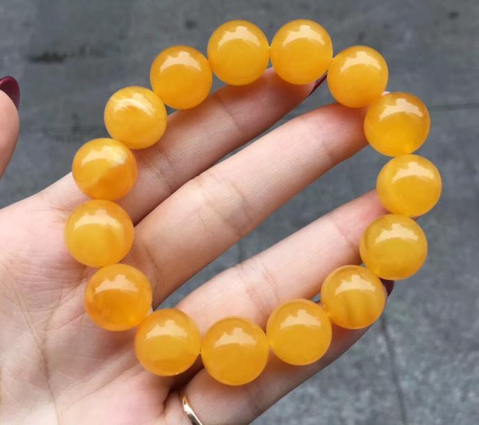 白蜜蜡和黄蜜蜡哪个好