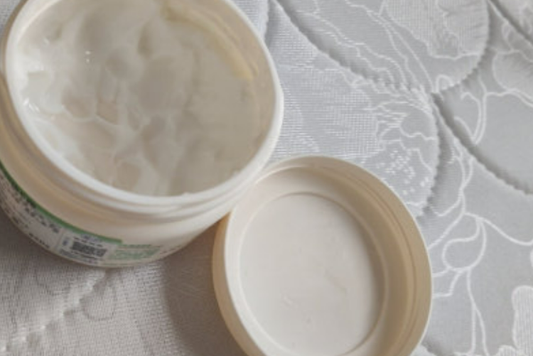 面霜可以当护手霜用吗