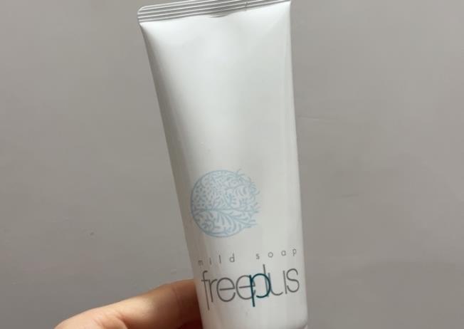 洁颜膏与洗面奶有什么区别