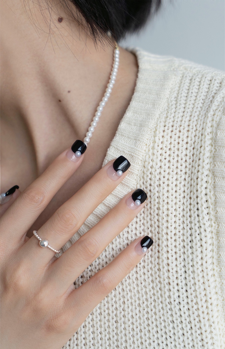 美甲ins小众穿戴甲黑色高级