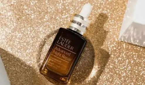 小棕瓶跟眼霜哪个先用