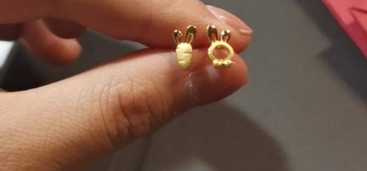 金耳钉养耳洞吗