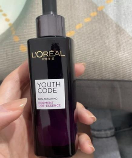 用完欧莱雅小黑瓶肌底液还用精华吗