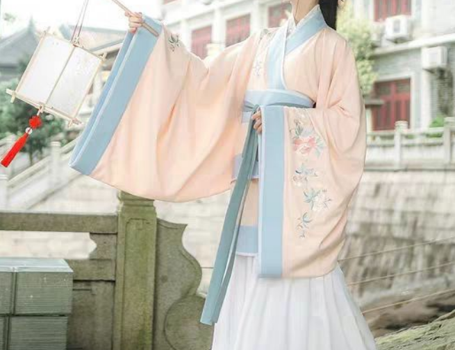 汉服是什么朝代的衣服