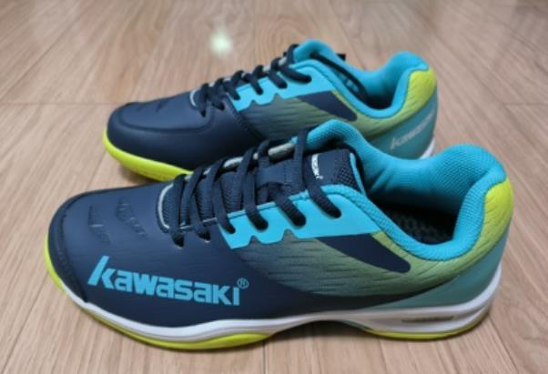 羽毛球鞋和普通的运动鞋的区别