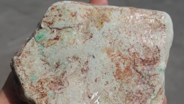 翡翠新坑料和老坑料的区别