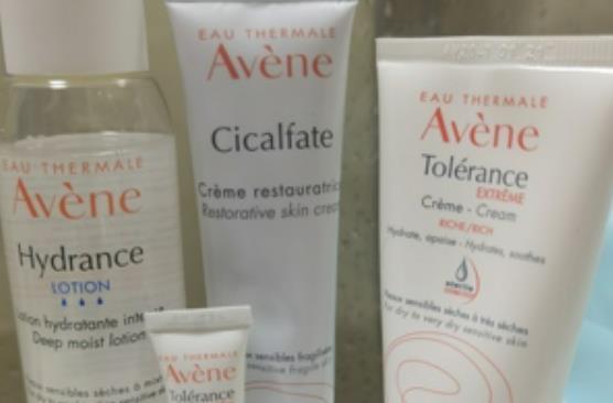 雅漾洗面奶怎么打开盖子的