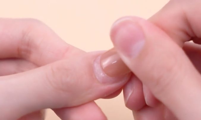 贴甲片有气泡会不会感染