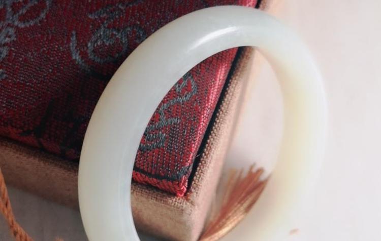 西安玉石叫什么玉