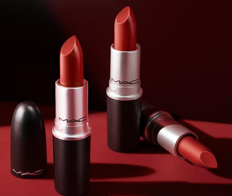 魅可尤雾弹口红跟子弹头有什么区别