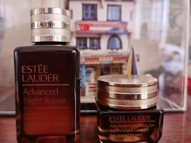 怎样使用雅诗兰黛小棕瓶