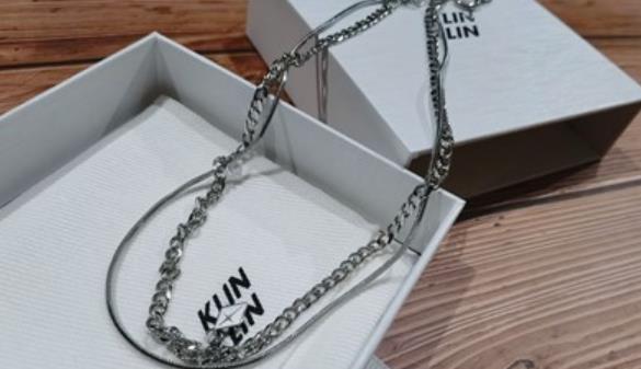 钛钢项链会生锈吗