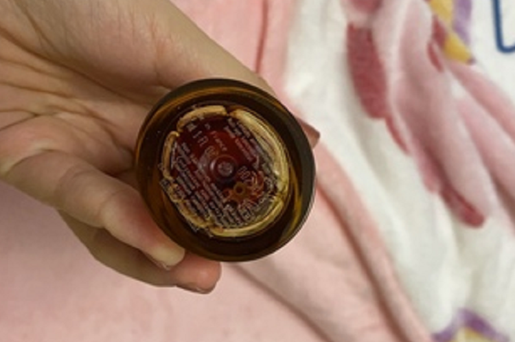 怎么查询娇韵诗生产日期和保质期