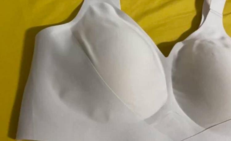 内衣有股刺鼻的味道可以穿吗