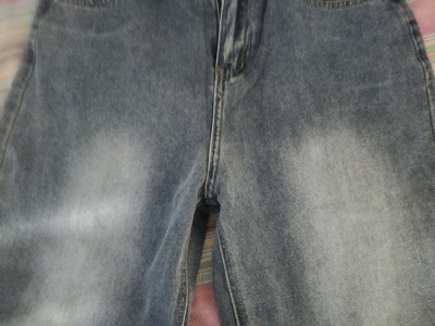 牛仔裤有味道是劣质的吗