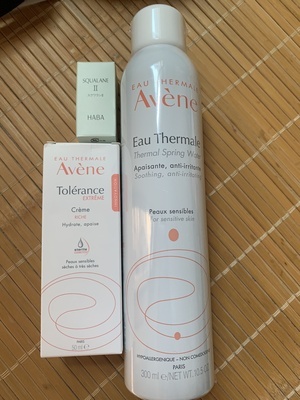 雅漾舒缓特护保湿霜和保湿乳的区别