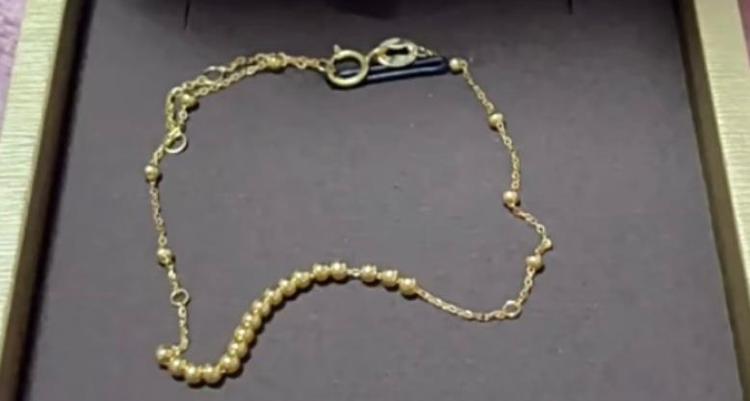 金镯子和金手链能一起带吗